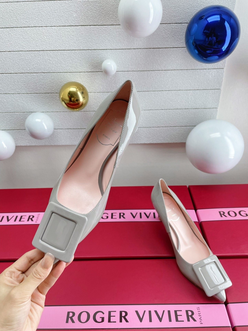 Roger Vivier Flat Shoes